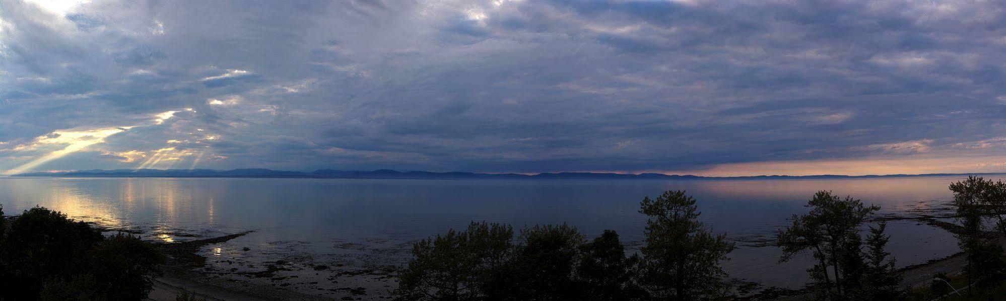 Auberge De La Pointe Riviere-du-Loup Luaran gambar